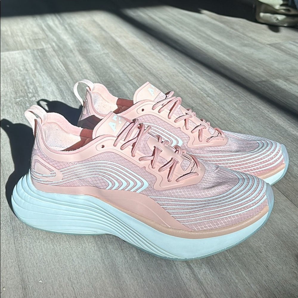 APL Streamline Sneakers